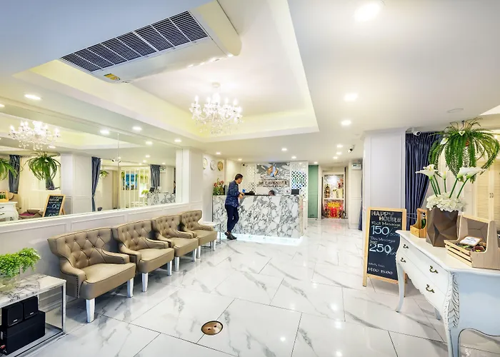 Hotel De Lavender 3*