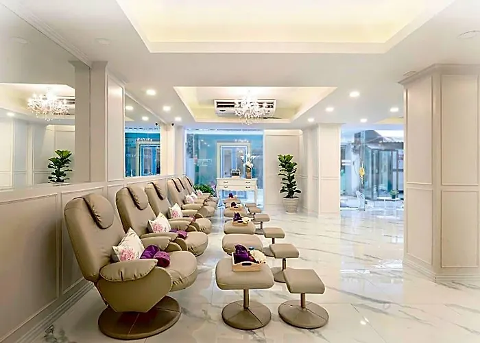 Hotel De Lavender 3*